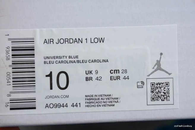 1 Air Jordan UNC AO9944-441 Low (W) 0916